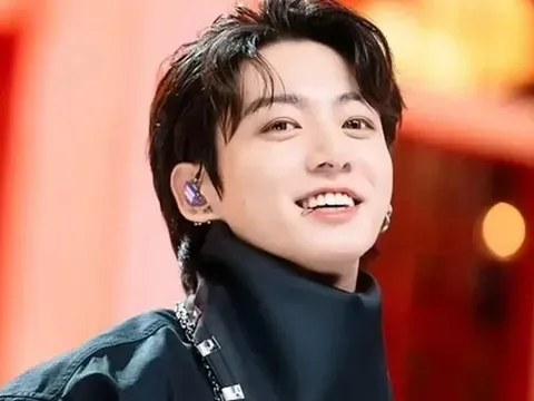 Jungkook BTS hát nhạc Giáng sinh kinh điển