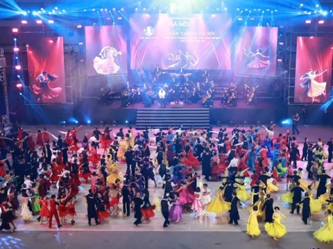 Kỷ lục Việt Nam cho “Vũ điệu Tango Hà Nội có số lượng người tham gia đông nhất”