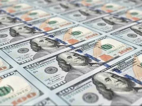 Tỷ giá USD hôm nay 5/1/2026: Thị trường tự do tăng mạnh, trong ngân hàng nhích nhẹ