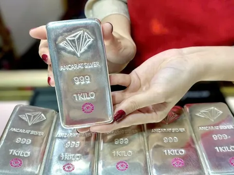 Giá bạc hôm nay 5/2/2026: Bạc Phú Quý, Ancarat tiếp tục tăng mạnh, duy trì trên ngưỡng 90 triệu đồng/kg