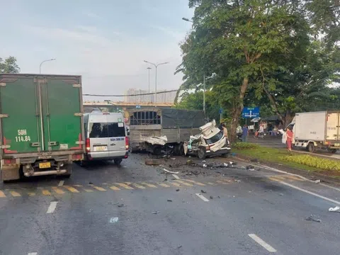 TP Hồ Chí Minh: Tai nạn liên hoàn trên đường Nguyễn Văn Linh khiến 2 người tử vong tại chỗ