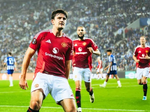 Maguire hóa người hùng, Man Utd hòa may mắn trước Porto