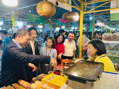Hơn 1.000 nông sản, sản phẩm OCOP hội tụ chương trình “Tự hào nông sản Việt” năm 2025
