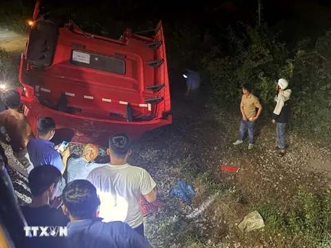 Khởi tố vụ án hình sự vụ tàu hỏa húc văng xe tải trọng lớn tại Quảng Ngãi