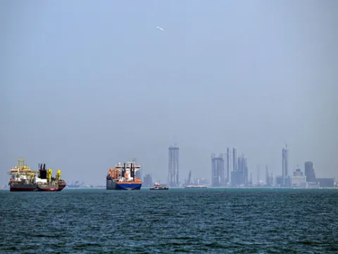 Kế hoạch lập liên minh bảo vệ eo biển Hormuz của Mỹ gặp khó