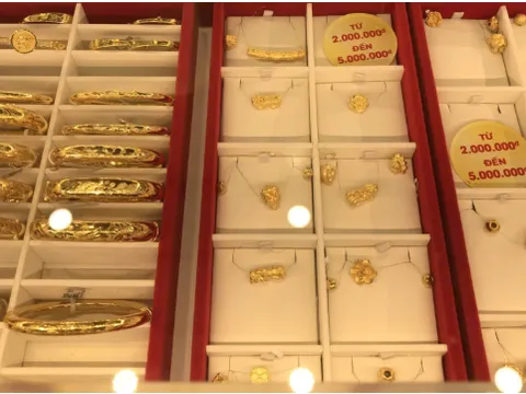 Giá vàng ngày 31-3 “bốc hơi” 11 triệu đồng/lượng so với cuối tháng 2