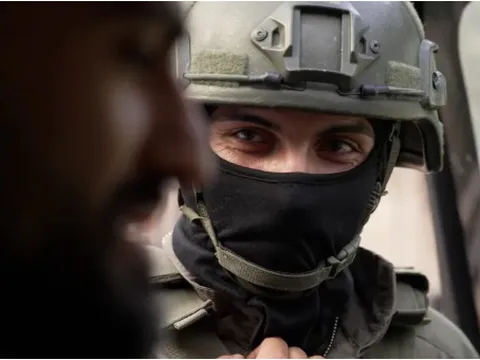 Israel đình chỉ toàn bộ tiểu đoàn liên quan đến việc bắt giữ và hành hung phóng viên