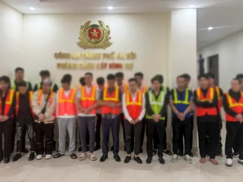 Khởi tố 26 đối tượng kinh doanh bóng cười tại "Sành Lounge"