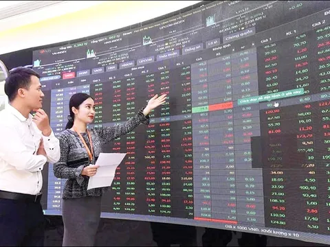 Nâng hạng thị trường chứng khoán: Làm gì để hấp thụ bền vững dòng vốn ngoại?