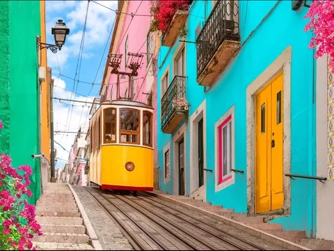 Top 10 thành phố rực rỡ sắc màu nhất thế giới