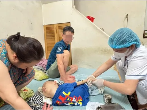 Mang dịch vụ y tế đến tận nhà cho người khuyết tật: Để không ai bị bỏ lại phía sau