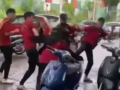 Nhà trường thông tin vụ sinh viên ẩu đả tại cơ sở đào tạo 2