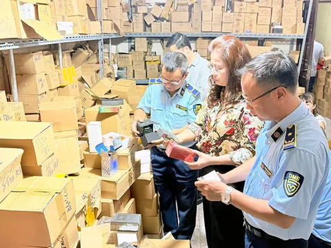 Mua mỹ phẩm sang chiết: Cẩn thận gặp phải hàng giả
