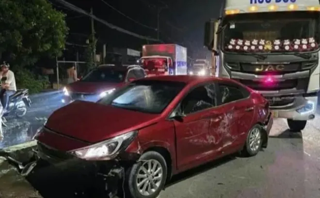 TP Hồ Chí Minh: truy bắt ô tô chở thuốc lá lậu như phim hành động