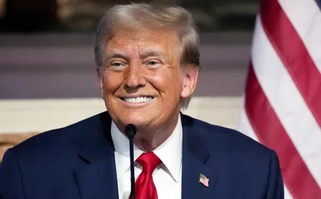 Ông Trump tuyên bố có thể thăm Ukraine