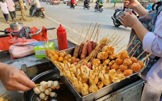 Tăng cường giám sát an toàn thực phẩm tại khu vực trường học