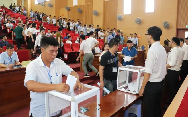 Hà Nội: Đấu giá đất tới 2h sáng tại Quốc Oai tới 2h sáng tại Quốc Oai, thu về 242,6 tỷ đồng