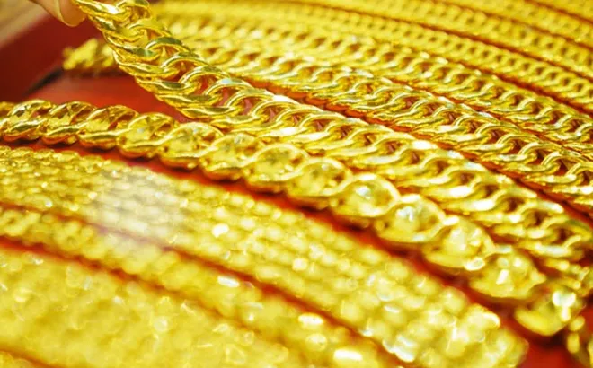 Giá vàng hôm nay 23/12: quay đầu giảm ngay đầu phiên