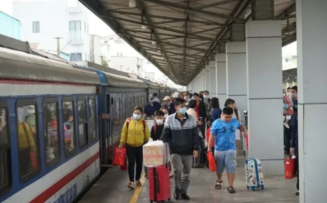 Những điều hành khách cần lưu ý để thuận tiện hơn trong khi đi tàu dịp Tết