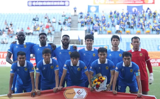 Vòng 23 V-League 2024-2025: nóng cuộc đua trụ hạng