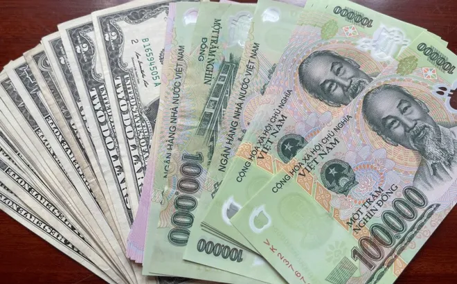 Tỷ giá USD hôm nay 17/5: thị trường bất ngờ lao dốc