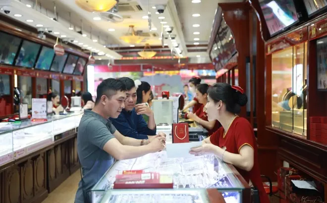 Hướng tới minh bạch, ổn định thị trường