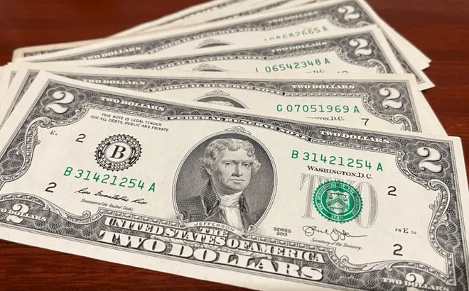 Tỷ giá USD hôm nay 11/6: thị trường tự do đảo chiều tăng, ngân hàng giảm