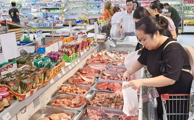 Kích cầu tiêu dùng hàng Việt hệ thống siêu thị giảm giá đến 50%