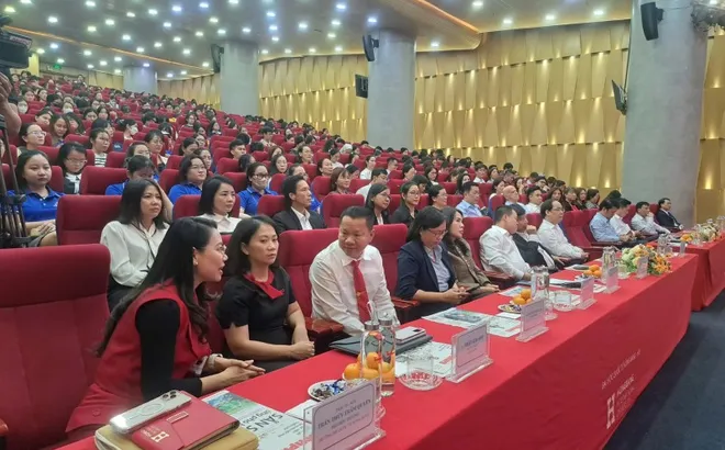 Thiệt hại đủ đường từ mỹ phẩm giả và nhái