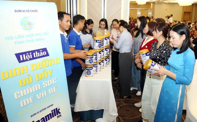 Dinh dưỡng đầy đủ cho mẹ và bé