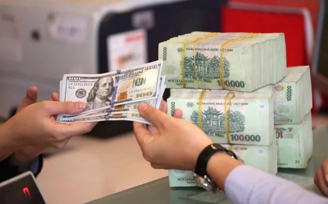 Nhiều biến động trên thị trường tiền tệ