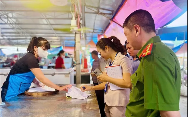 Tháng hành động vì an toàn thực phẩm năm 2026 (từ ngày 15-4 đến 15-5): Nỗ lực bảo vệ sức khỏe người dân