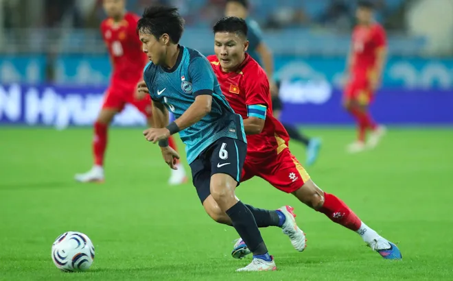 HLV Kim Sang-sik thừa nhận tuyển Việt Nam chơi chưa tốt trước Singapore