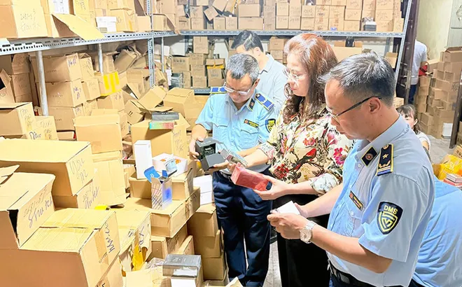 Mua mỹ phẩm sang chiết: Cẩn thận gặp phải hàng giả